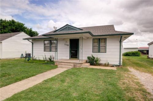 112 1st St, Jones, OK 73049-7711
