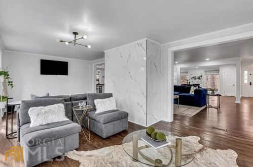 4175 Harrogate Dr, Atlanta GA  30327-3624 exterior