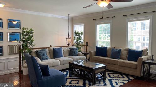 2222 Greywing St, Woodbridge, VA 22191-4067