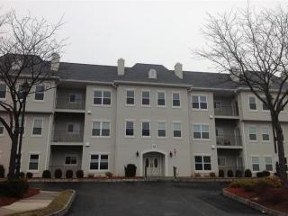 1009 Brittany Dr, Wayne, NJ 07470-3241