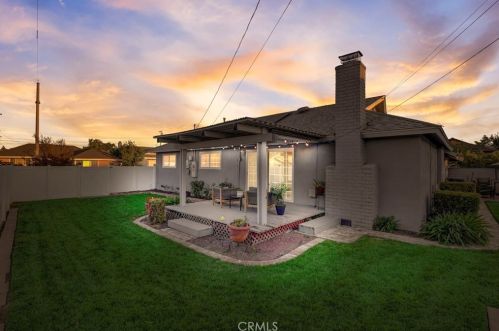 15827 Golden Lantern Ln, Whittier, CA 90604-3729