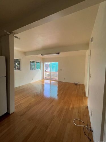 621 Ihe St, Honolulu HI  96817-2240 exterior