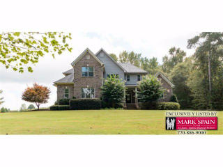 1061 Knights Ridge Dr, Rutledge, GA 30663-2852