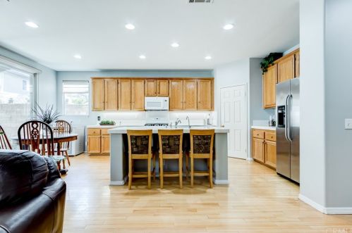 730 Halliday St, Anaheim CA  92804-3129 exterior