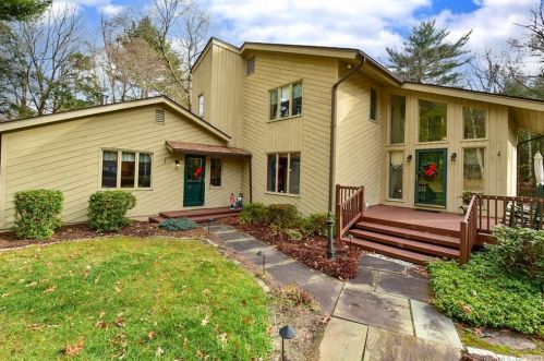38 Woodduck Farms Rd, Windsor, CT 06095-1542