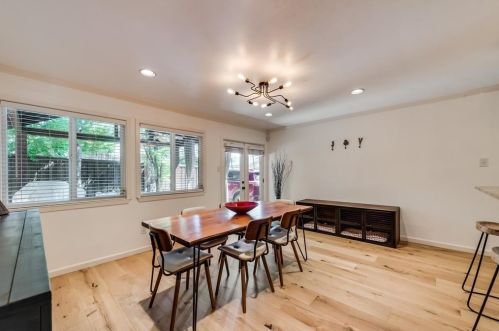 10914 Giddings Cir, Dallas TX  75238-2950 exterior