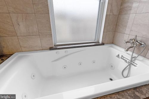 1019 19 St, Philadelphia PA  19146-2938 exterior