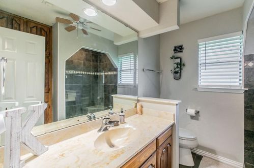 6108 Ridge Rd, Fort Worth TX  76135-1342 exterior