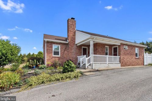 1418 Wayne Ave, York, PA 17403-1240