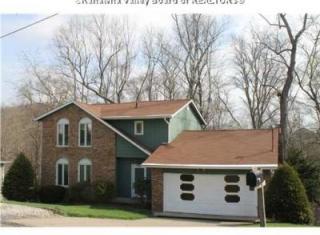 1377 Nottingham Rd, Charleston WV  25314-2432 exterior