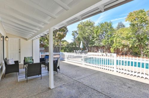 1731 Larkellen Ln, Los Altos CA exterior