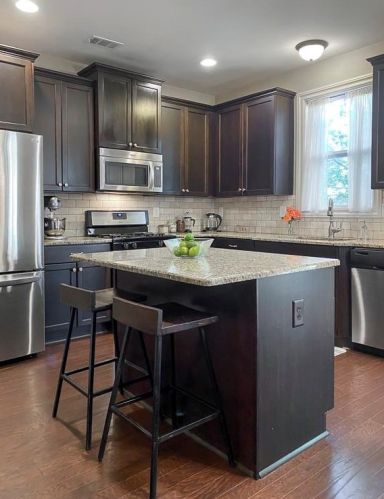 2554 Edwards Dr, Atlanta GA  30318-1111 exterior