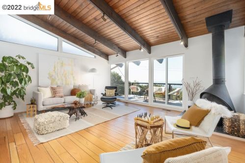 3434 Dwight Way, Berkeley, CA 94704-2525
