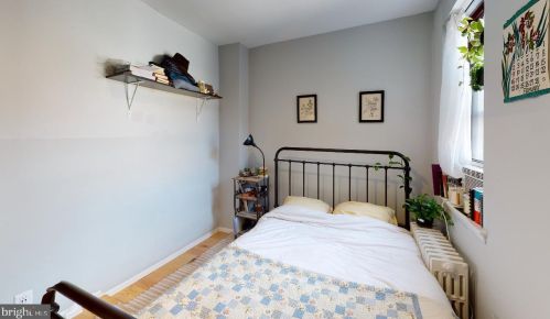 973 Lawrence St, Philadelphia, PA 19123-1439