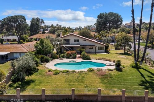 16350 Rancho Escondido Dr, Riverside CA  92506-5816 exterior