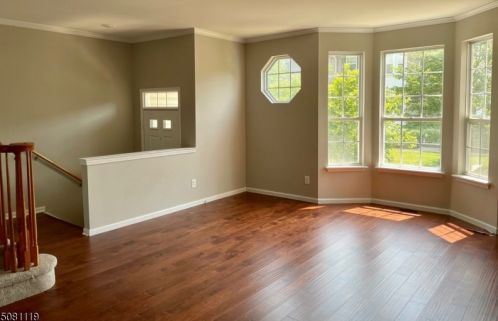 31 Briar Ln, Flemington, NJ 08822-3510