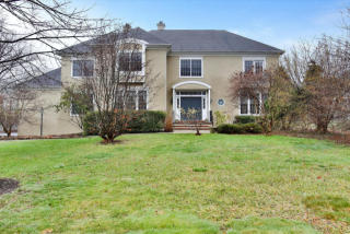 41 Bruns Rd, Red Bank, NJ 07711