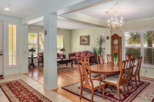 1911 Goodwin Dr, Vista CA  92084-2590 exterior