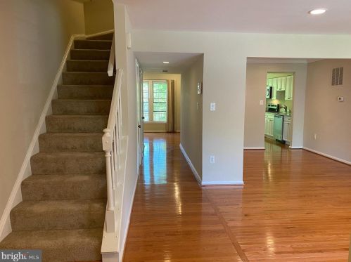 2159 Greenkeepers Ct, Herndon VA  20191-3843 exterior