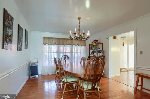 404 Dolly Dr, Lancaster, PA 17601-3620
