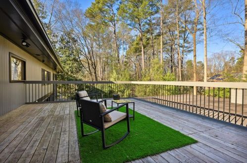 1108 Judith Way, Atlanta GA  30324-2905 exterior