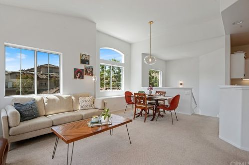 7908 Horizon Vw Dr, Anaheim CA  92808-1517 exterior