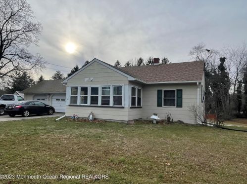 242 Brynmore Rd, Plumsted Township, NJ 08533-1909