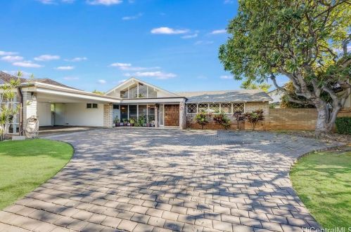 4469 Kolohala St, Honolulu HI  96816-4938 exterior