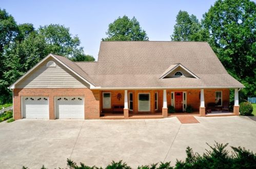 400 Hidden Cove Dr, Ball Ground, GA 30107-5731