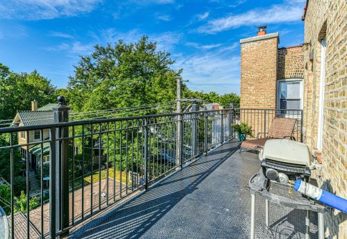 2053 Summerdale Ave, Chicago, IL 60625-1128