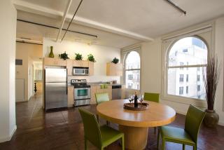 510 Spring St, Los Angeles CA  90013-2809 exterior