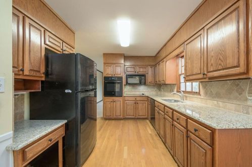 3824 Foxford Dr, Atlanta GA  30340-4426 exterior