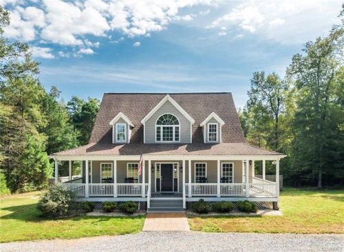 21801 Skinquarter Rd, Moseley, VA 23120-1386