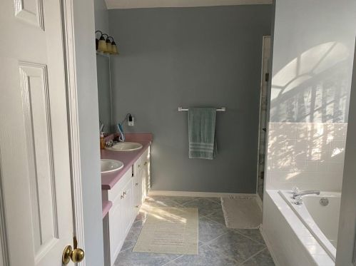 530 Lakeshore Dr, Stockbridge GA 30281-2030 exterior