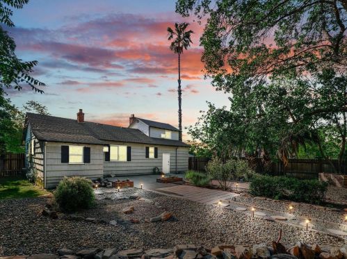 6724 5th Ave, Rio Linda, CA 95673-3412