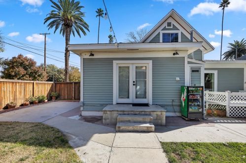 3609 Pine St, Riverside CA  92501-2644 exterior