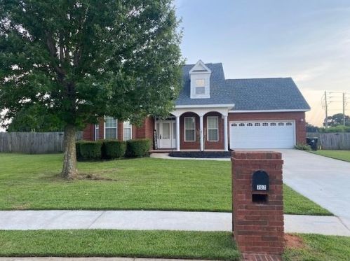 707 Loudon Hill Dr, Warner Robins, GA 31088-8552