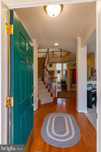 7125 Ayers Mdw Ln, Springfield VA  22150-4915 exterior