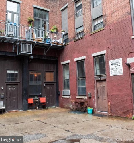 309 Arch St, Philadelphia PA  19106-1810 exterior