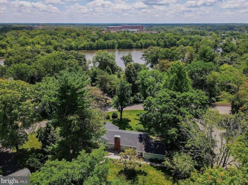 510 Lake Dr, Princeton, NJ 08540-5633