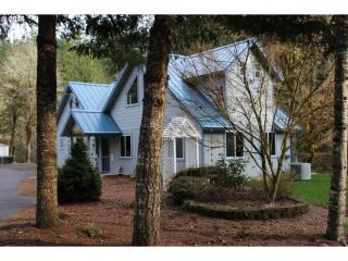 38254 Row River Rd, Dorena OR  97434-9609 exterior