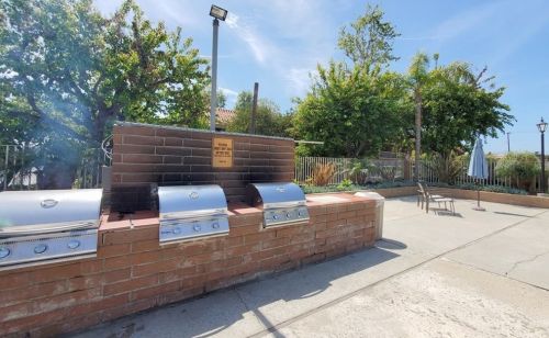 6600 Warner Ave, Huntington Beach CA  92647-5242 exterior