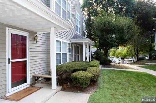 1337 Paddington Rd, Mahwah, NJ 07430-3254