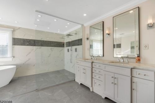 12 Quail Run, Dover NJ  07869-2827 exterior