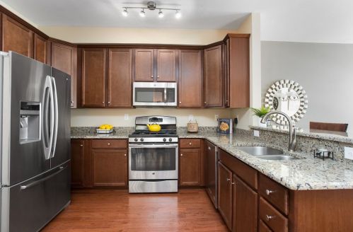 110 Birch Ct, Cedar Knolls, NJ 07927-2045