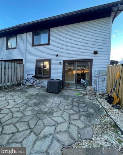 2532 Fox Ridge Ct, Woodbridge, VA 22192-2023