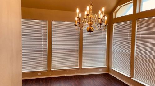 1512 Summers Dr, Cedar Hill TX  75104-4918 exterior