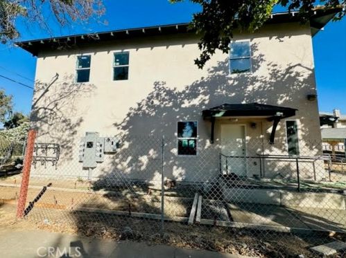 322 6th St, Madera, CA 93637-4575