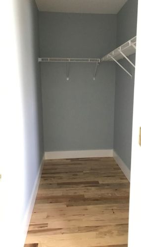 272 Camelot Ln, Carol Stream IL  60188-3617 exterior