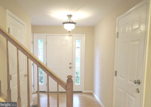 4705 Turnberry Dr, Fredericksburg, VA 22408-9589